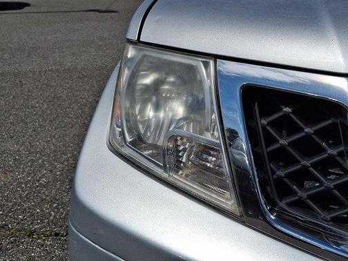 Brilliant Silver 2013 Nissan Frontier SV
