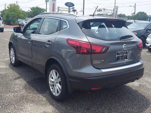 2018 Nissan Rogue Sport SV