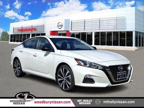 2022 Nissan Altima SR Intelligent AWD