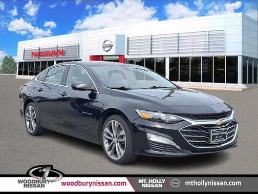 2022 Chevrolet Malibu FWD LT