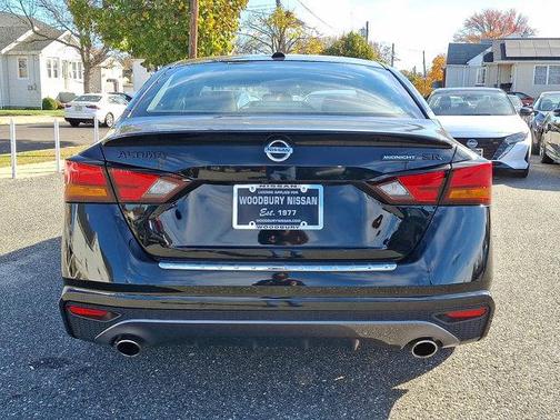 2022 Nissan Altima SR FWD