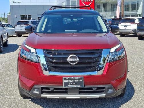 2022 Nissan Pathfinder SL 4WD