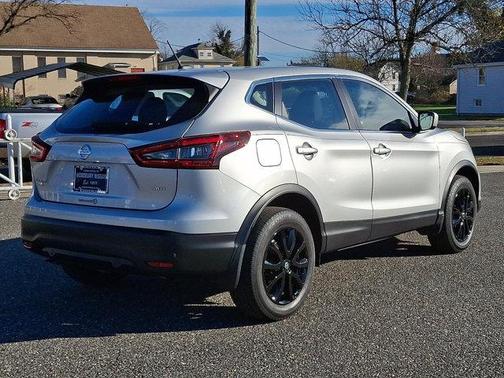 2022 Nissan Rogue Sport S