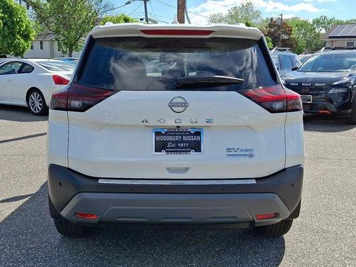 2022 Nissan Rogue SV