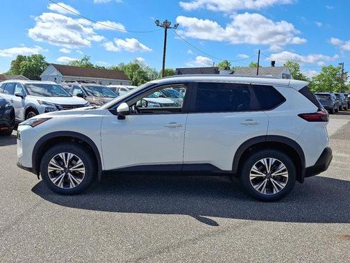 2022 Nissan Rogue SV