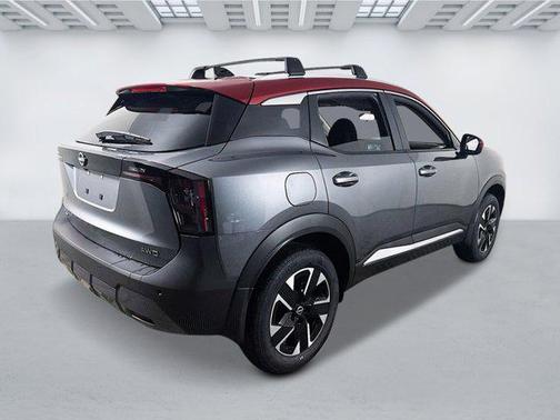 Gun Metallic/Scarlet Ember Tintcoat 2026 Nissan Kicks SV
