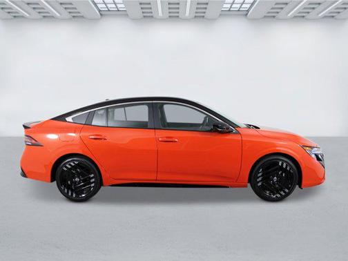 Energetic Ember/Super Black 2026 Nissan Sentra SR