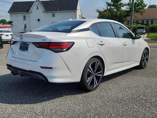 2022 Nissan Sentra SR