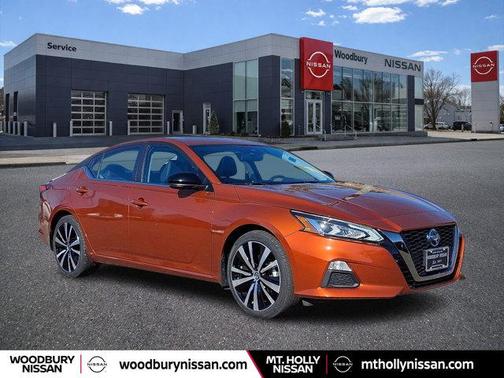 2021 Nissan Altima SR FWD