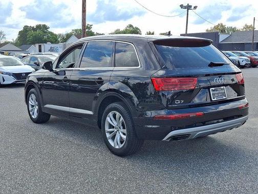 2019 Audi Q7 45 Premium