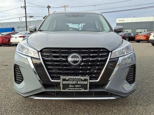 2023 Nissan Kicks SV