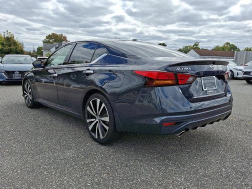 2020 Nissan Altima Platinum FWD