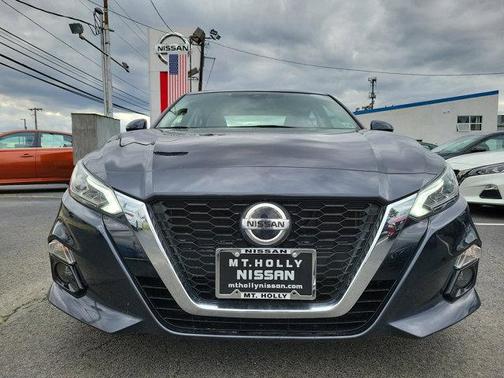2020 Nissan Altima Platinum FWD