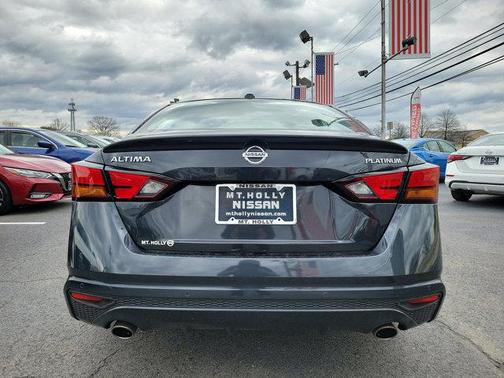 2020 Nissan Altima Platinum FWD