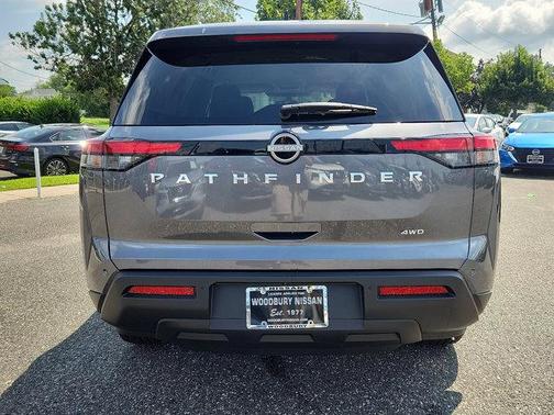 2025 Nissan Pathfinder S 4WD