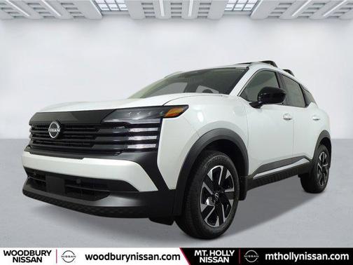 Aspen White Tricoat 2026 Nissan Kicks SV