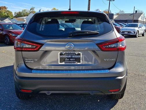 2022 Nissan Rogue Sport SV