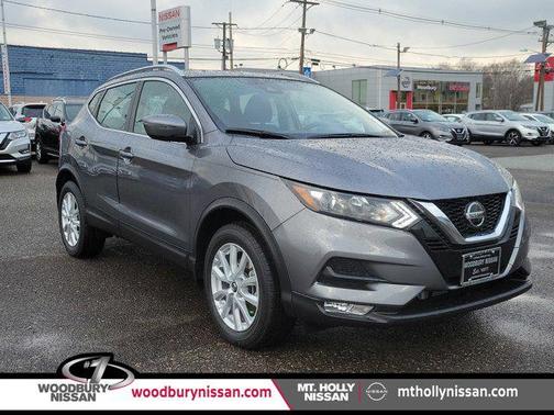 2022 Nissan Rogue Sport SV