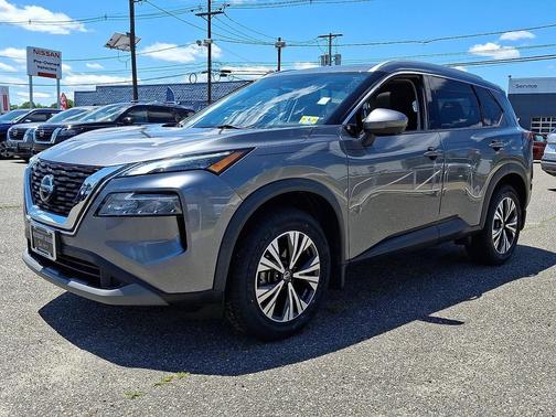 Gun Metallic 2021 Nissan Rogue SV