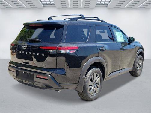 Super Black 2026 Nissan Pathfinder SV