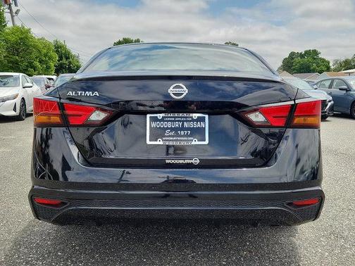 2022 Nissan Altima S FWD