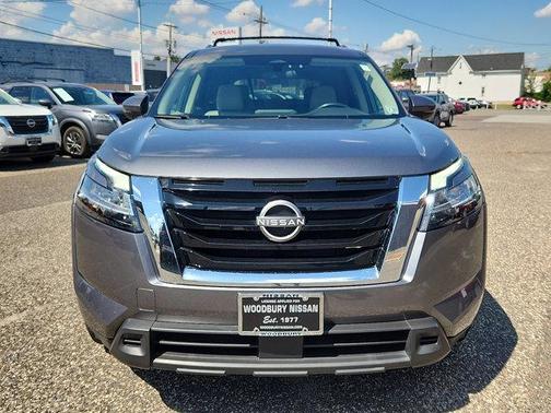 2022 Nissan Pathfinder SV 4WD