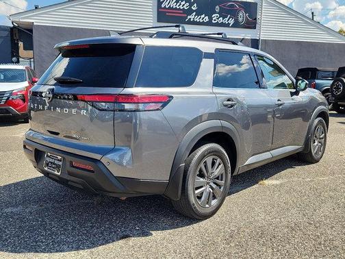 2022 Nissan Pathfinder SV 4WD