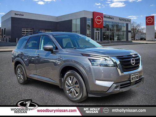 2022 Nissan Pathfinder SV 4WD