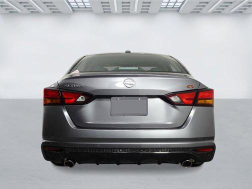 Gun Metallic 2025 Nissan Altima SR FWD