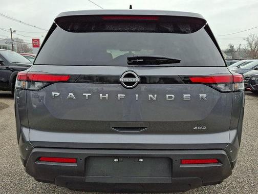 2025 Nissan Pathfinder S 4WD