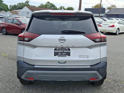 2021 Nissan Rogue SV