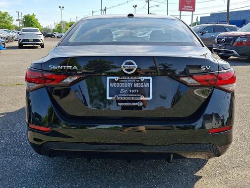 Super Black 2023 Nissan Sentra SV