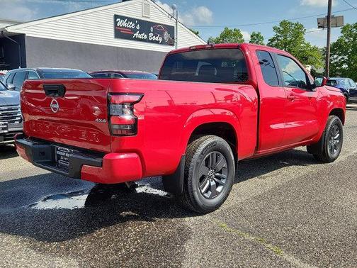 2025 Nissan Frontier SV