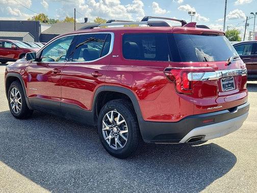 2023 GMC Acadia AWD SLT