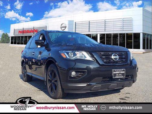 2018 Nissan Pathfinder SL