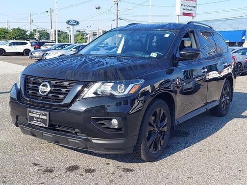 2018 Nissan Pathfinder SL