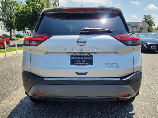 2022 Nissan Rogue SV