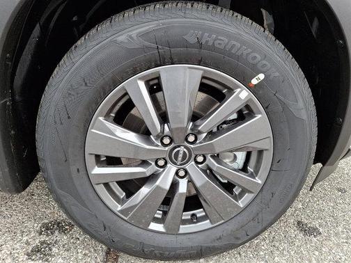 2025 Nissan Pathfinder S 4WD