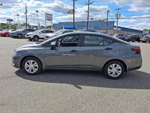 2025 Nissan Versa 1.6 S