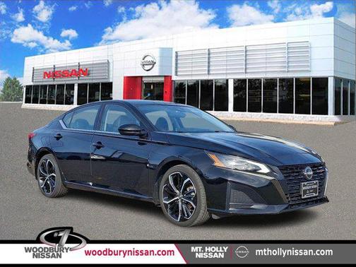 2023 Nissan Altima SR FWD