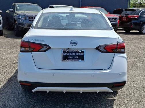 2025 Nissan Versa 1.6 SV