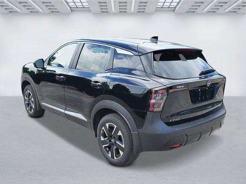 Super Black 2026 Nissan Kicks SV