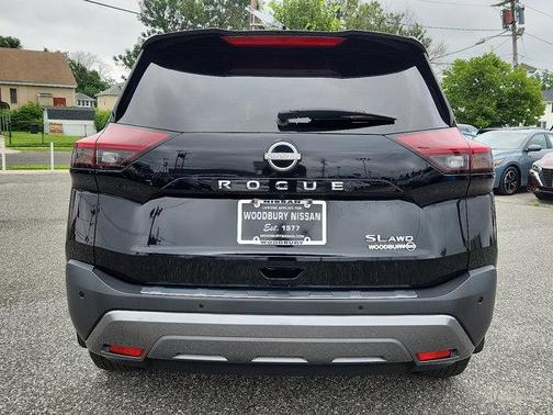 2022 Nissan Rogue SL