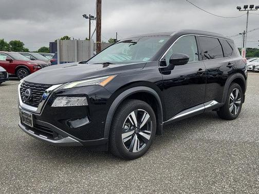2022 Nissan Rogue SL
