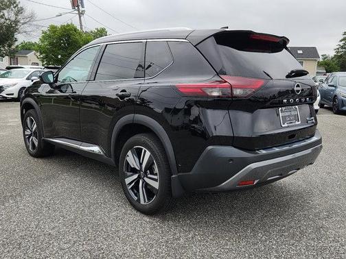 2022 Nissan Rogue SL