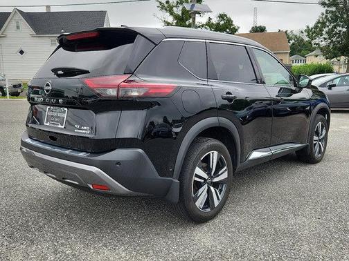 2022 Nissan Rogue SL