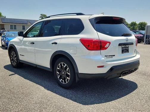 2020 Nissan Pathfinder SL 4WD