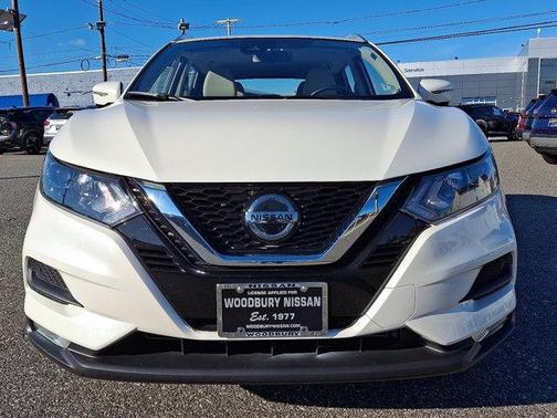 2022 Nissan Rogue Sport SV