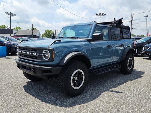 2022 Ford Bronco Black Diamond