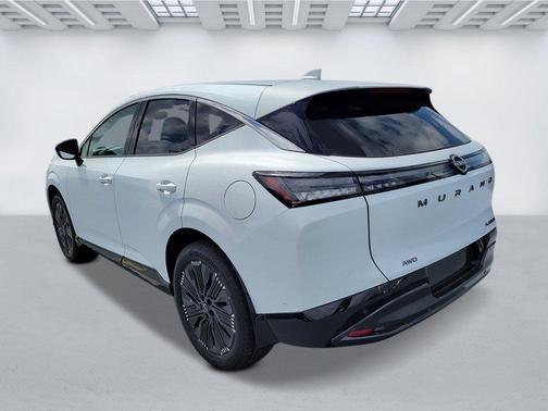 Everest White Pearl Tricoat 2026 Nissan Murano Platinum